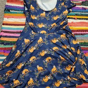 Gently Used Women's Size XL stretchy sloth skater dress